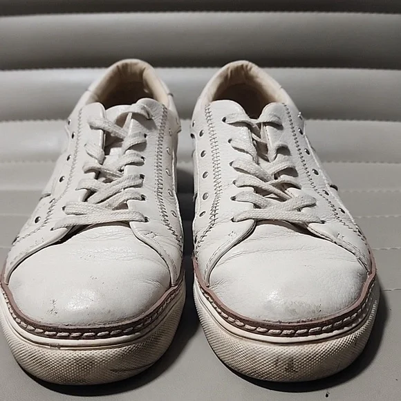 CROWN VINTAGE Kalinda Sneakers Size 7 Studs Chunky Bone Ivory Leather - Picture 11 of 13